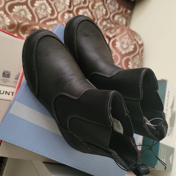 NEW Khombu Charlotte Womens Black Pull On Winter Snow Ankle Boots - Picture 6 of 7